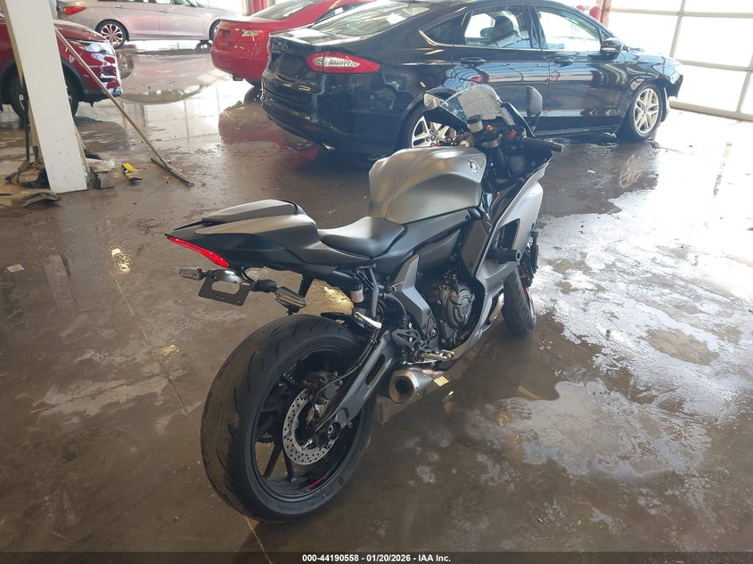 VIN JYARM38E9RA013975 2024 YAMAHA YZFR7