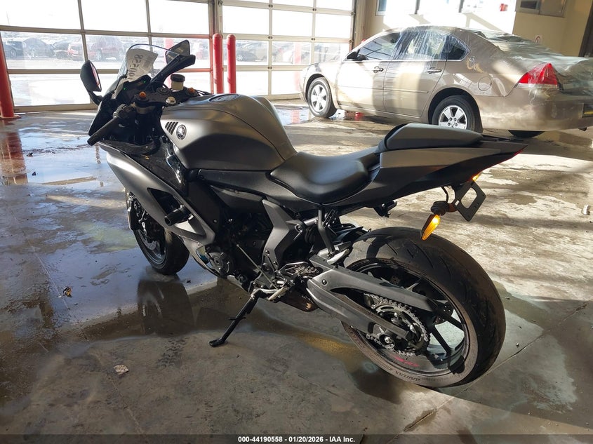 2024 YAMAHA YZFR7 auction photo 3