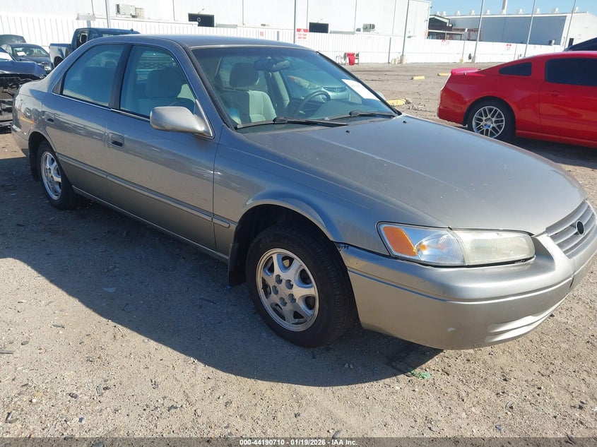 1999 Toyota Camry Le