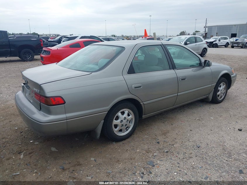 1999 Toyota Camry Le
