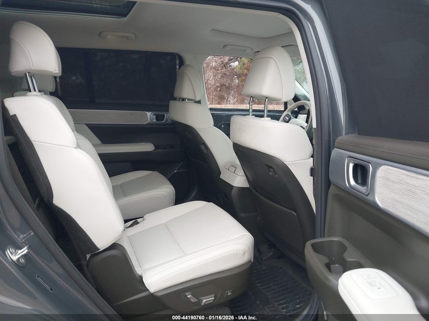 2024 HYUNDAI SANTA FE auction photo 8