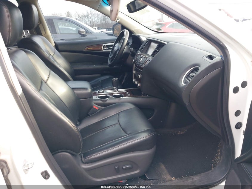 2015 Nissan Pathfinder Platinum