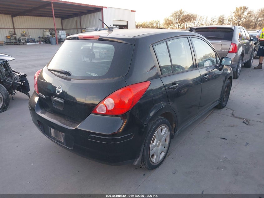 2010 Nissan Versa 1.8S
