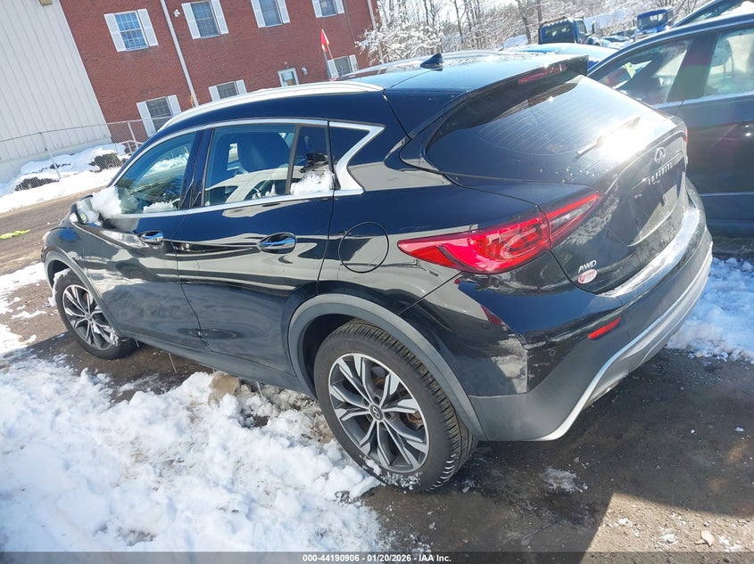 2018 Infiniti Qx30 Premium VIN: SJKCH5CR3JA054236 Lot: 44190906
