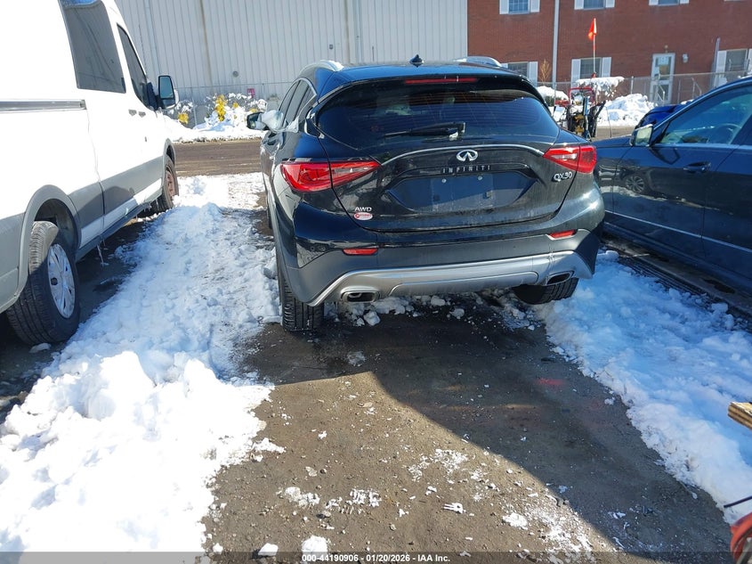2018 Infiniti Qx30 Premium VIN: SJKCH5CR3JA054236 Lot: 44190906