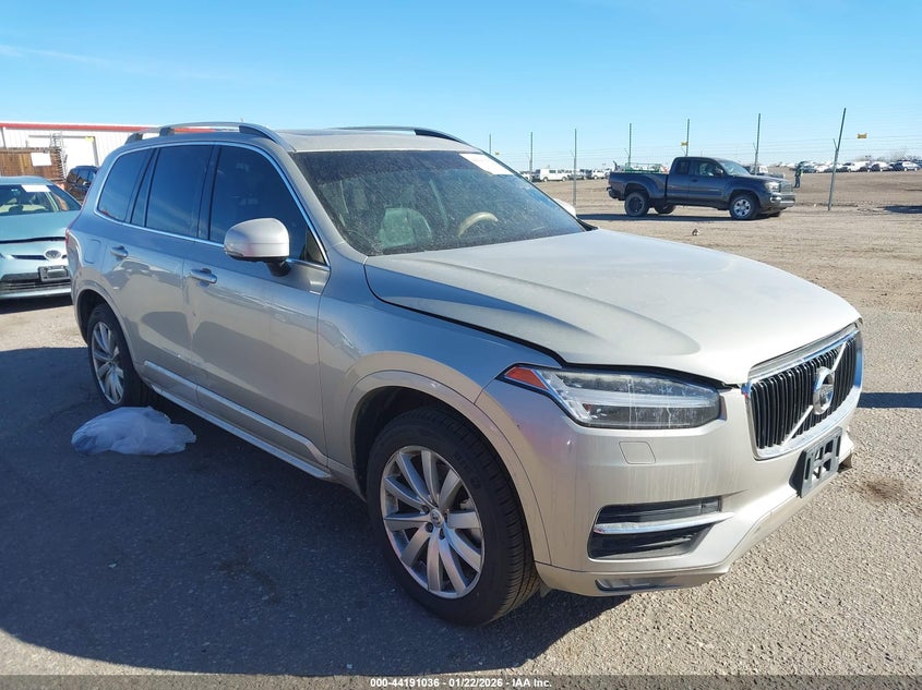 2016 Volvo Xc90 T6 Momentum
