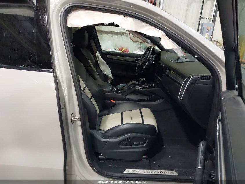 2022 Porsche Cayenne Platinum Edition