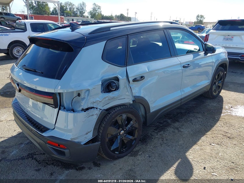 2025 Volkswagen Taos 1.5T Se Black