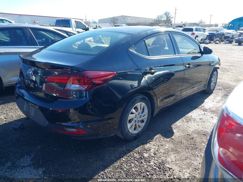 2019 Hyundai Elantra Se