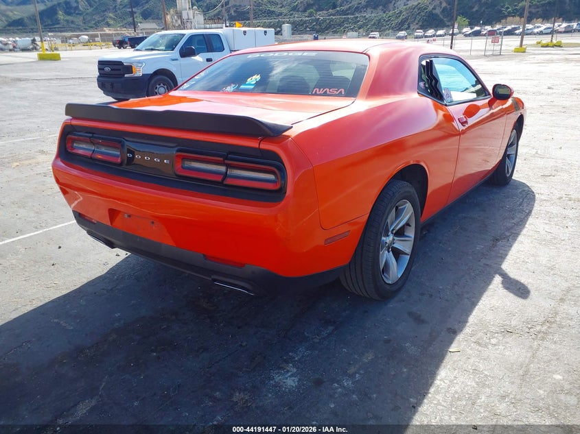 2016 Dodge Challenger Sxt