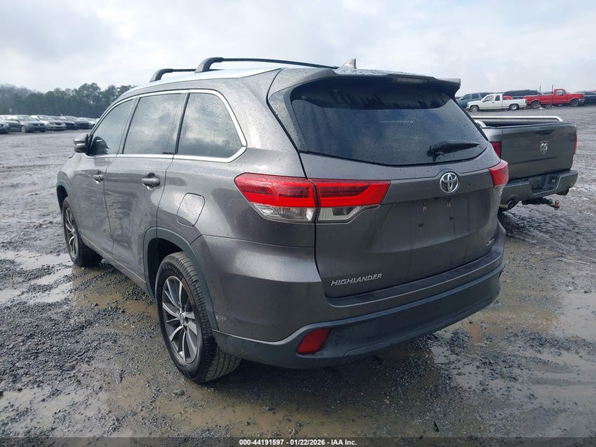 Vin: 5tdkzrfh9js547718, lot: 44687598, toyota highlander xle 20183