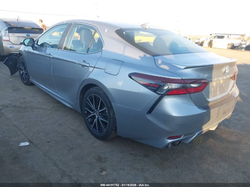 2024 Toyota Camry Hybrid Se