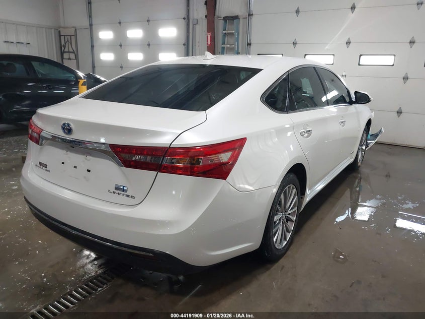 2018 Toyota Avalon Hybrid Limited