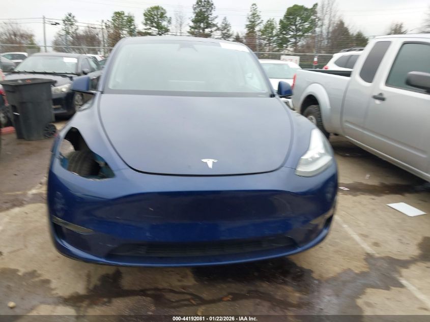 2022 Tesla Model Y Long Range Dual Motor All-Wheel Drive VIN: 7SAYGDEEXNF574398 Lot: 44192081