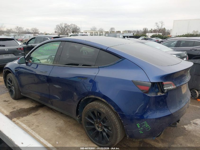 2022 Tesla Model Y Long Range Dual Motor All-Wheel Drive VIN: 7SAYGDEEXNF574398 Lot: 44192081