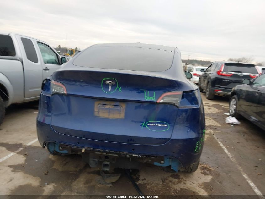 2022 Tesla Model Y Long Range Dual Motor All-Wheel Drive VIN: 7SAYGDEEXNF574398 Lot: 44192081