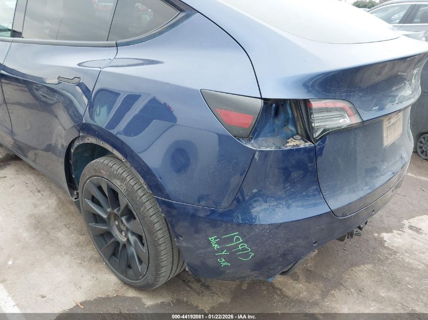 2022 Tesla Model Y Long Range Dual Motor All-Wheel Drive VIN: 7SAYGDEEXNF574398 Lot: 44192081