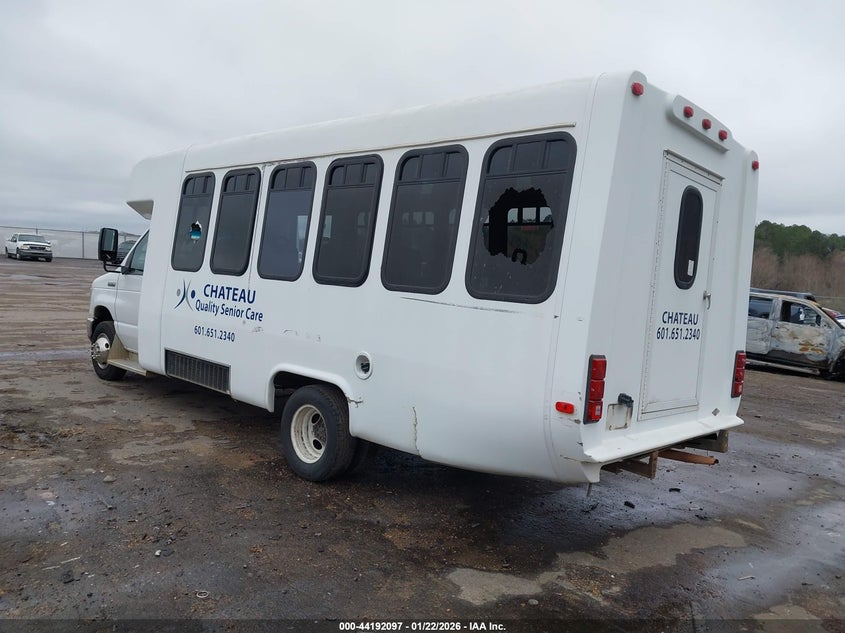 2013 Ford E-450 Cutaway