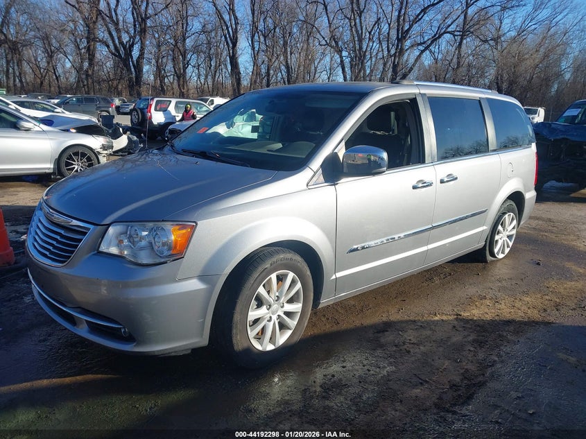 2015 Chrysler Town & Country Limited Platinum