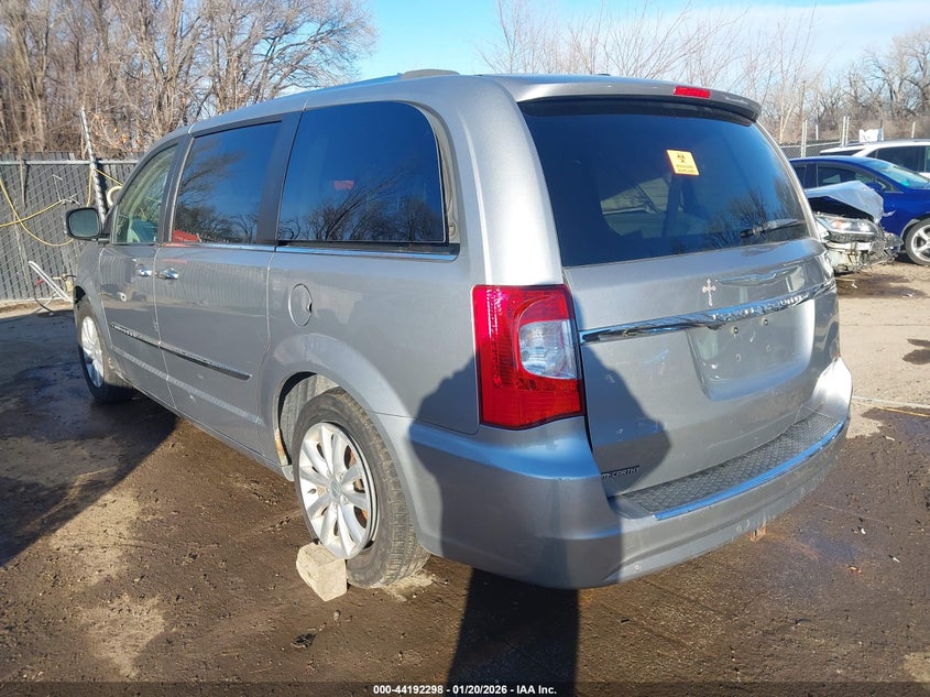 2015 Chrysler Town & Country Limited Platinum