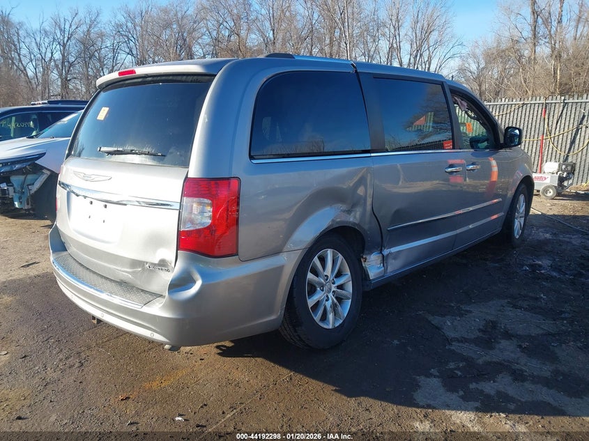 2015 Chrysler Town & Country Limited Platinum