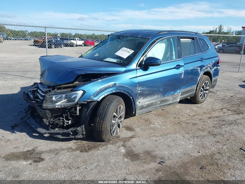 2020 Volkswagen Tiguan 2.0T Se/2.0T Se R-Line Black/2.0T Sel