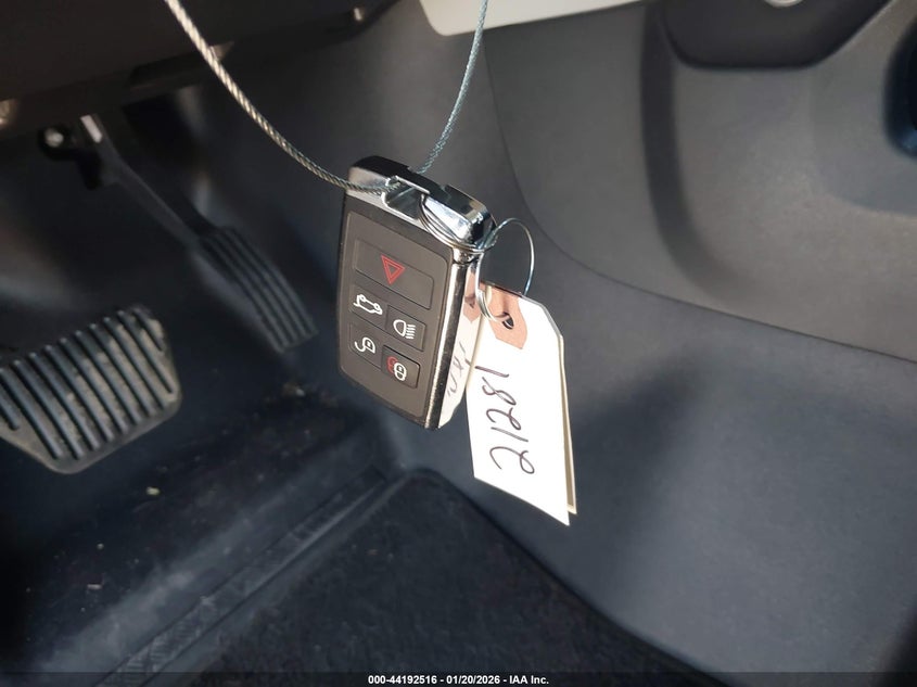 2022 Land Rover Defender 110 Standard VIN: SALEK7RX0N2077920 Lot: 44192516