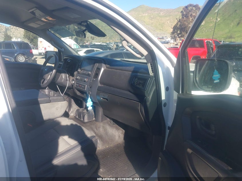 2021 Nissan Titan S 4X2