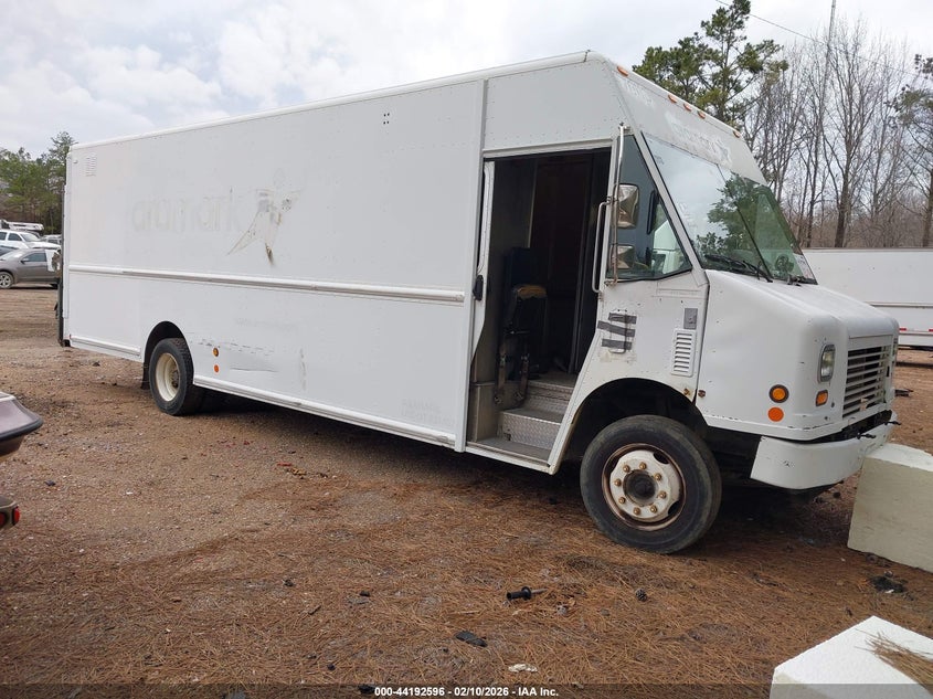 2007 FREIGHTLINER CHASSIS M LINE WALK-IN VAN