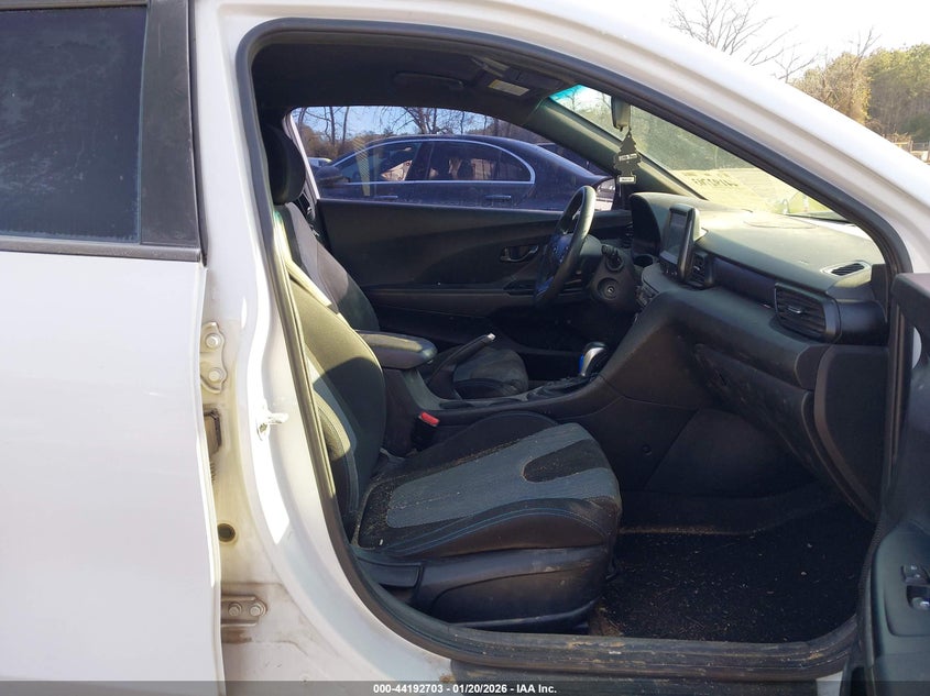 2019 Hyundai Veloster 2.0