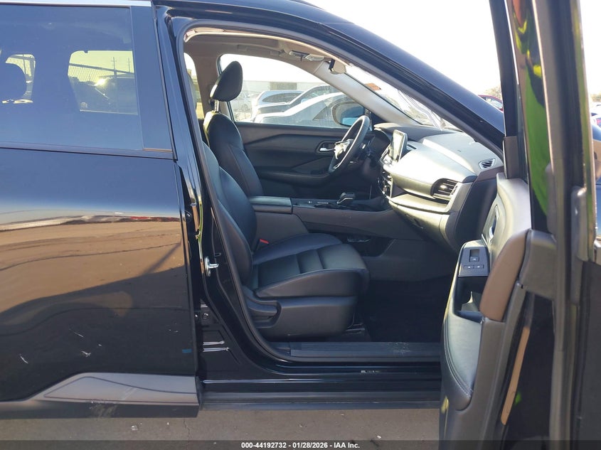 2023 Nissan Rogue Sv Fwd