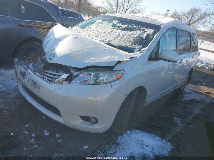 VIN 5TDDZ3DC7HS149558 2017 TOYOTA SIENNA XLE PREMIUM 7 PASSENGER