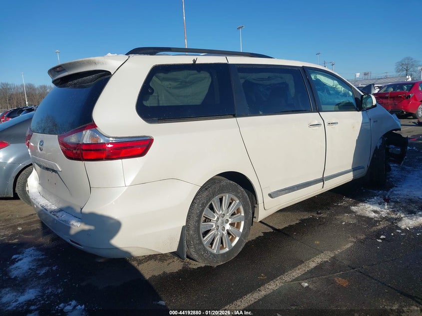 VIN 5TDDZ3DC7HS149558 2017 TOYOTA SIENNA XLE PREMIUM 7 PASSENGER