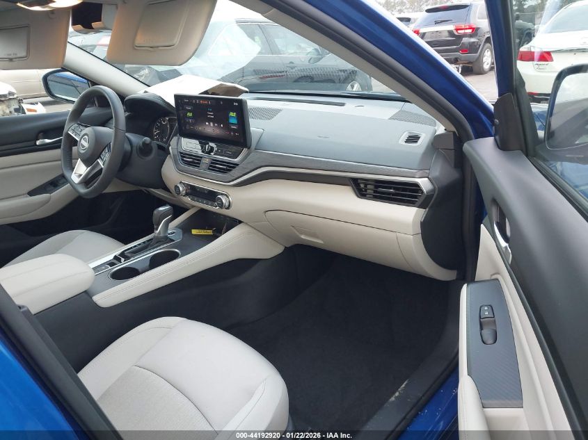 2025 Nissan Altima Sv Fwd