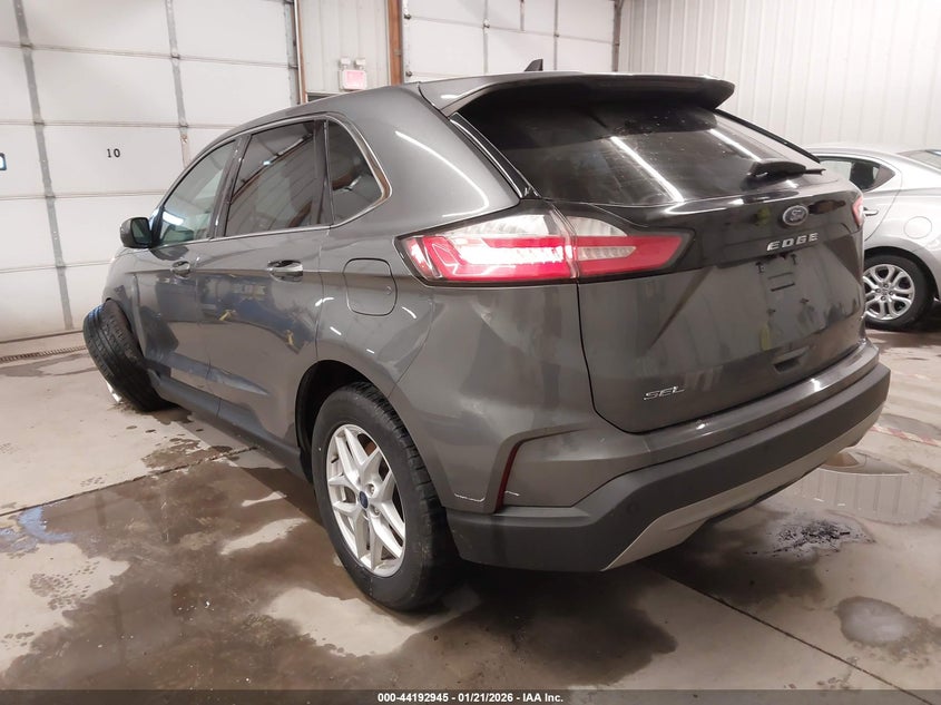 2022 Ford Edge Sel