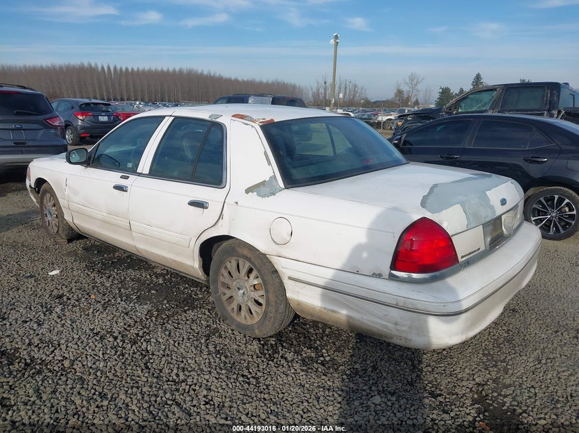 2004 Ford Crown Victoria Lx