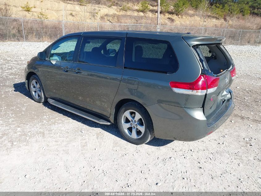 2012 Toyota Sienna Le 8 Passenger
