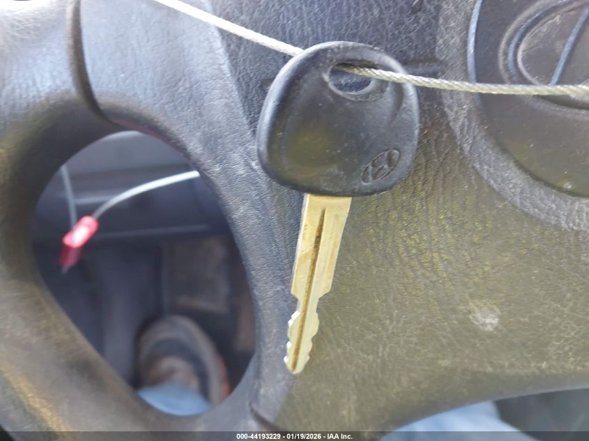 2003 Hyundai Elantra Gls/Gt VIN: KMHDN45D83U479332 Lot: 44193229