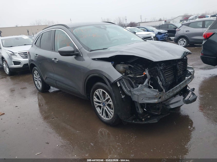 2022 Ford Escape Sel