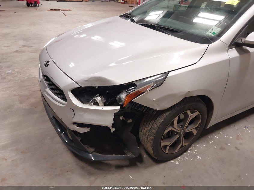 VIN 3KPF24AD1ME378113 2021 KIA FORTE LXS