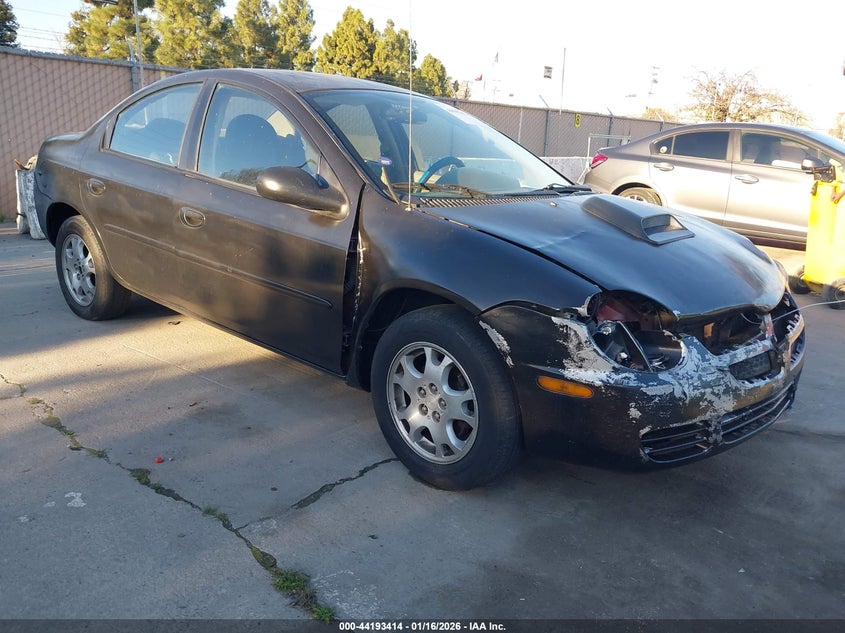 1B3ES56C45D129195 DODGE NEON Photo 1