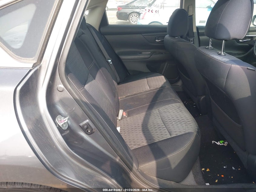 2017 NISSAN ALTIMA auction photo 8