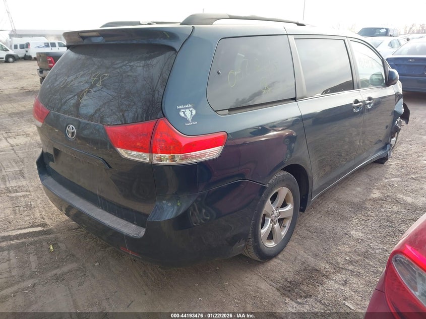 2011 Toyota Sienna Le V6