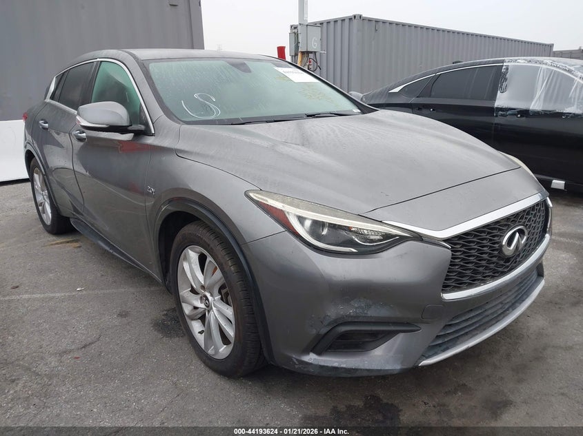 2018 INFINITI QX30 auction photo 1