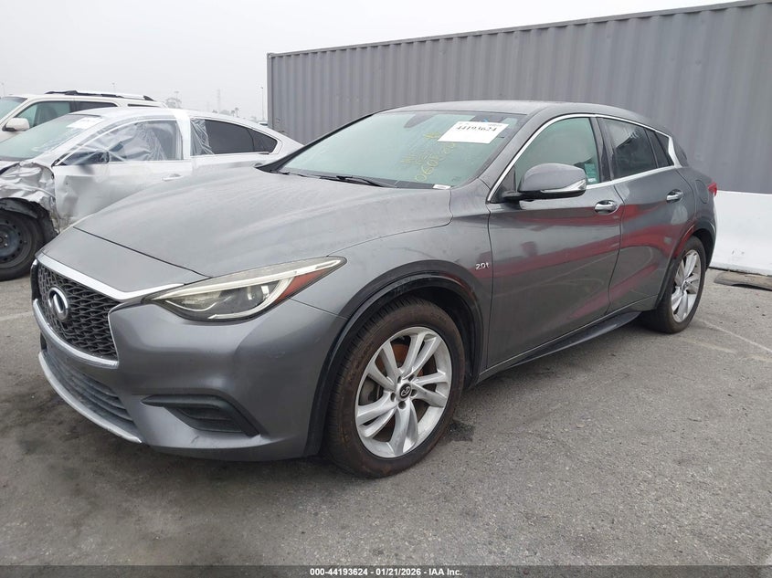 2018 INFINITI QX30 auction photo 2