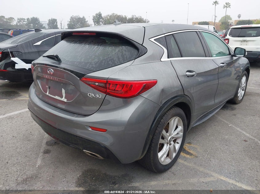 2018 INFINITI QX30 auction photo 4