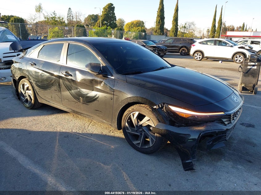 2025 Hyundai Elantra Limited