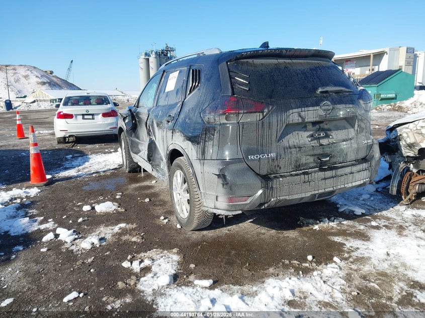 2017 Nissan Rogue Sv