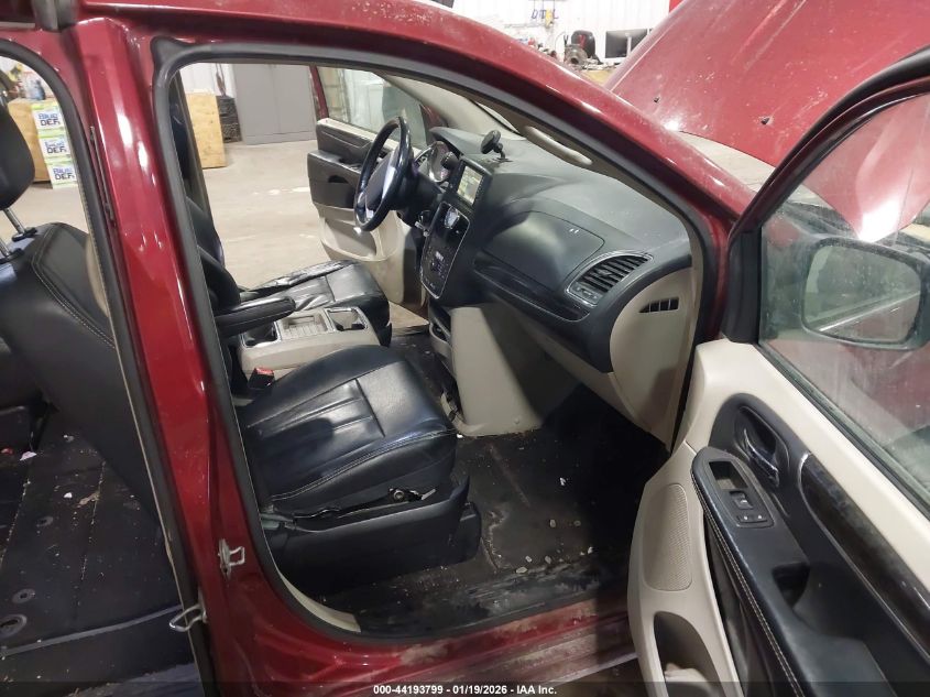 2015 Chrysler Town & Country Touring