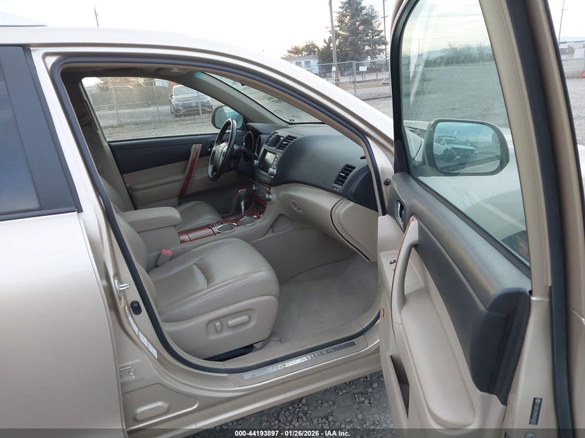 2010 Toyota Highlander Limited V6